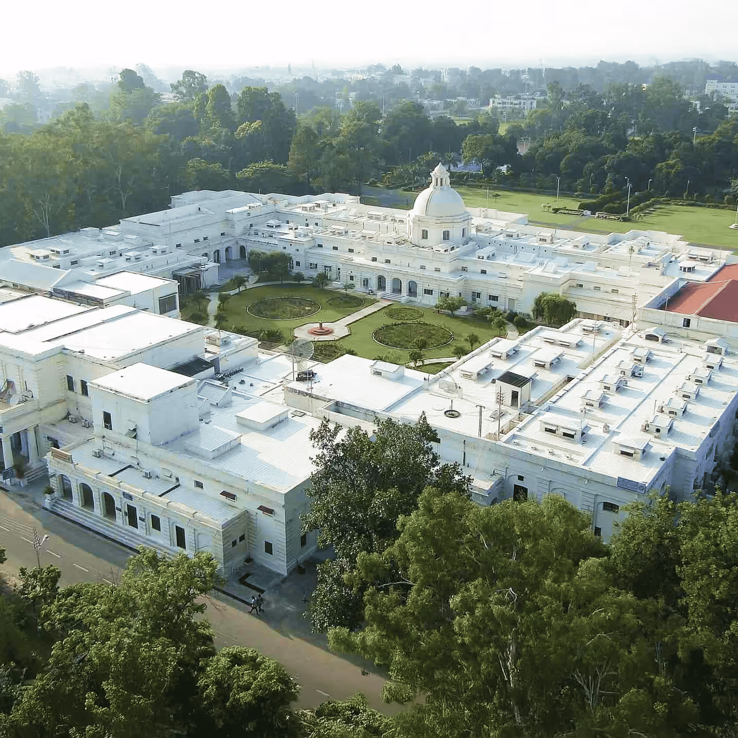 IIT-Roorkee Campus Image